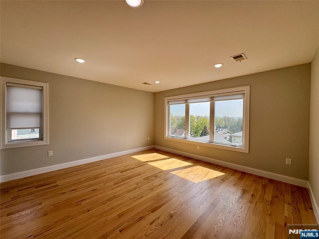 105 Feronia Way 2ND FL