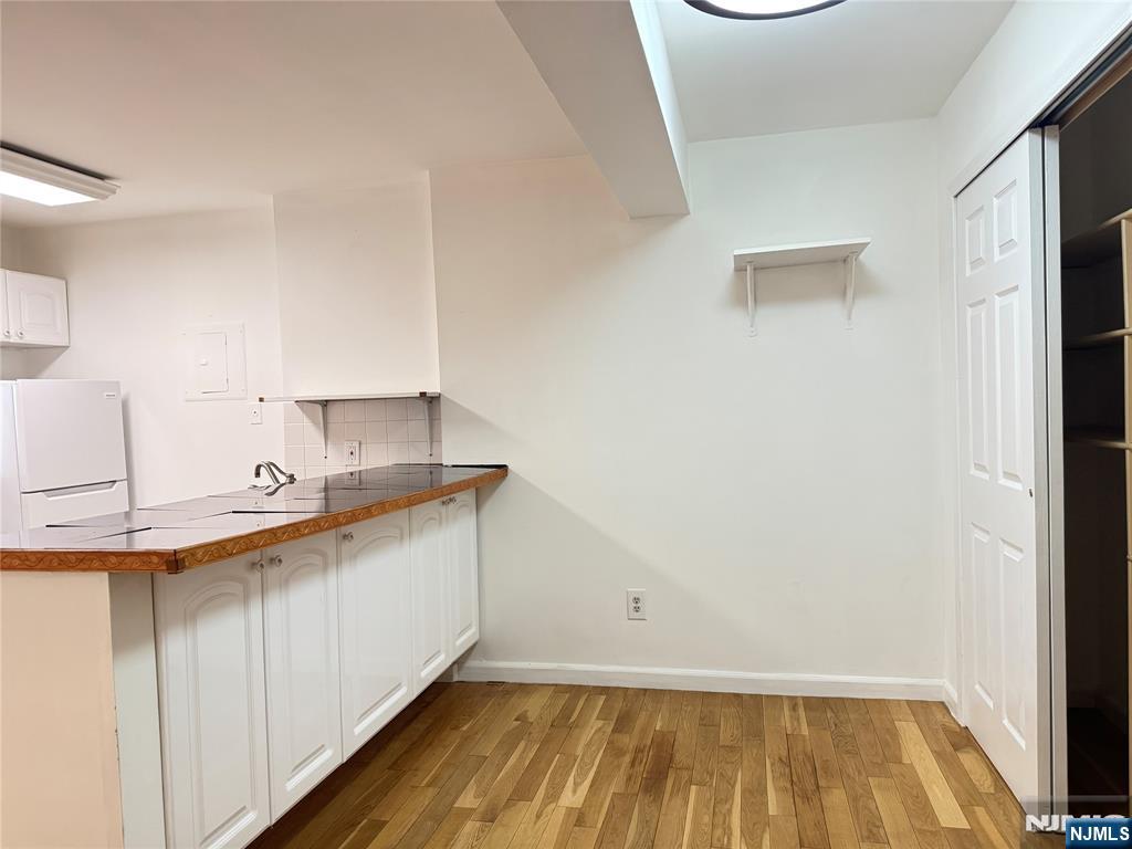 333 Grand Avenue 2R