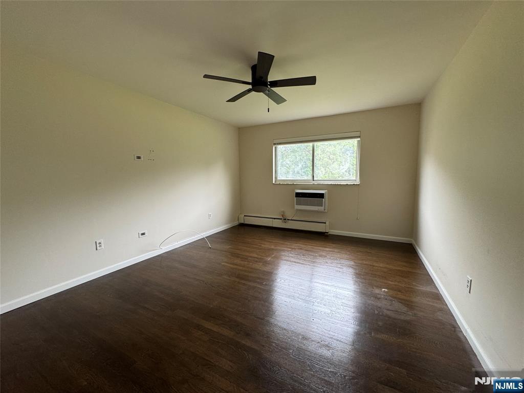 1323 Anderson Avenue 15