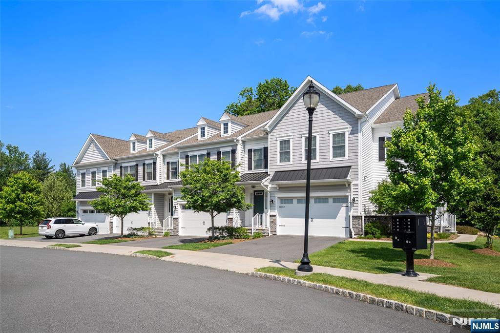 3 Azalea Lane