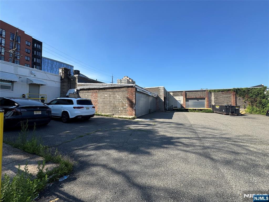 32 1st Street