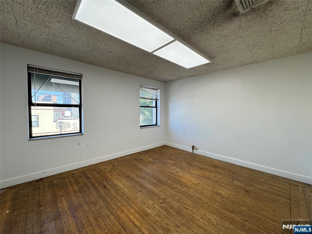 302 Main 201