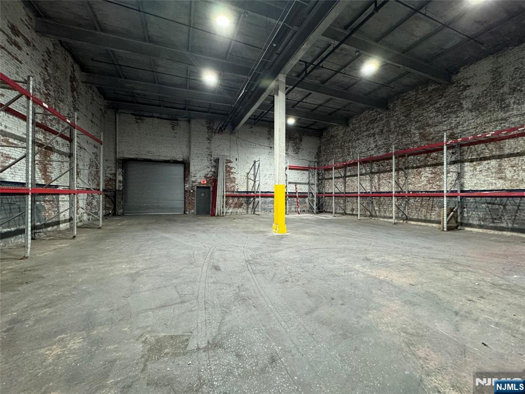 163 Shaw Avenue E&F