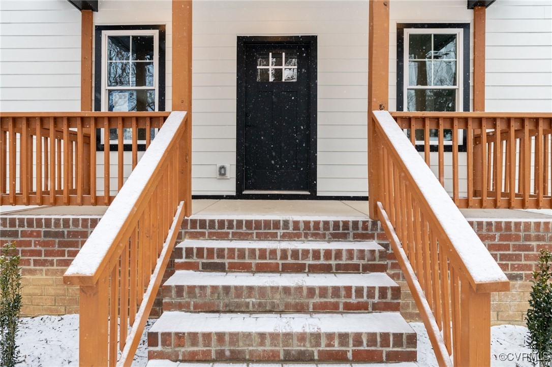 3205 Jeter Ave