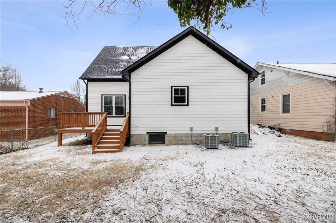 3205 Jeter Ave