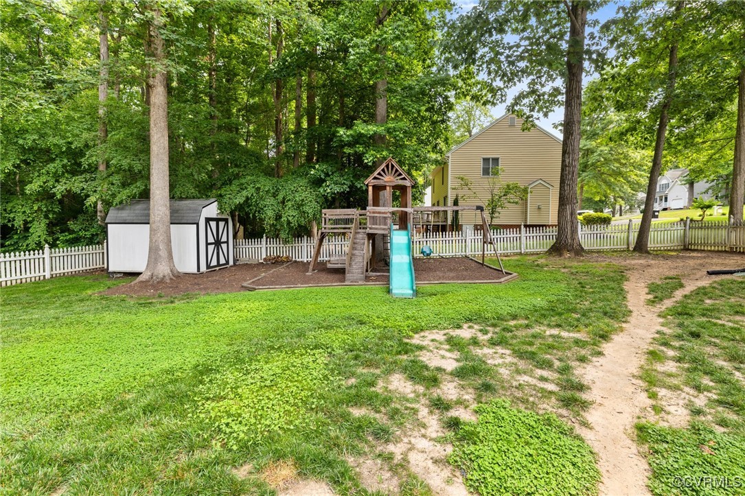 12030 Amber Meadows Ln