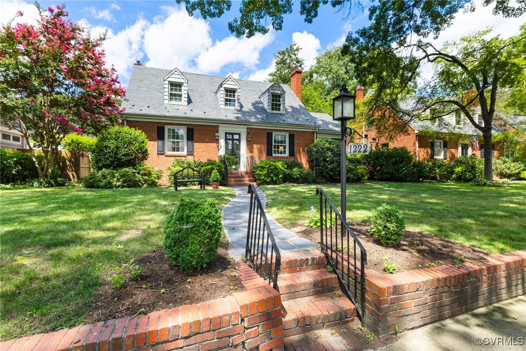 1222 Whitby Rd