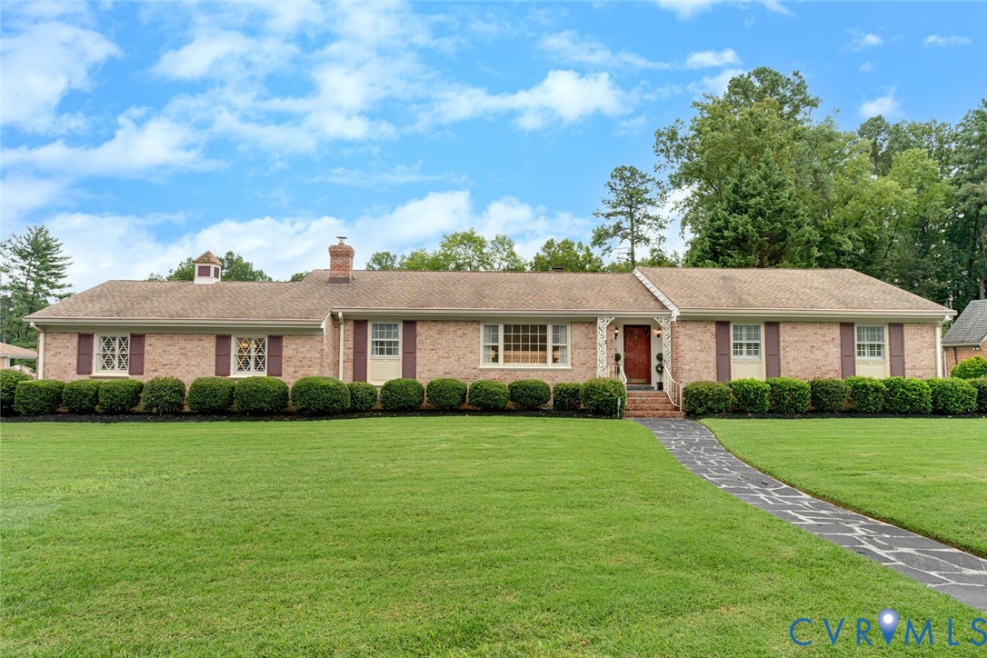 307 N Wilkinson Rd