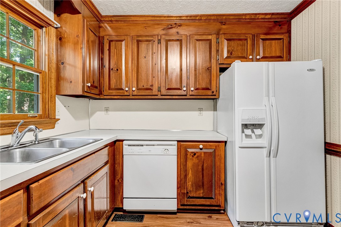 7458 Rural Point Ct