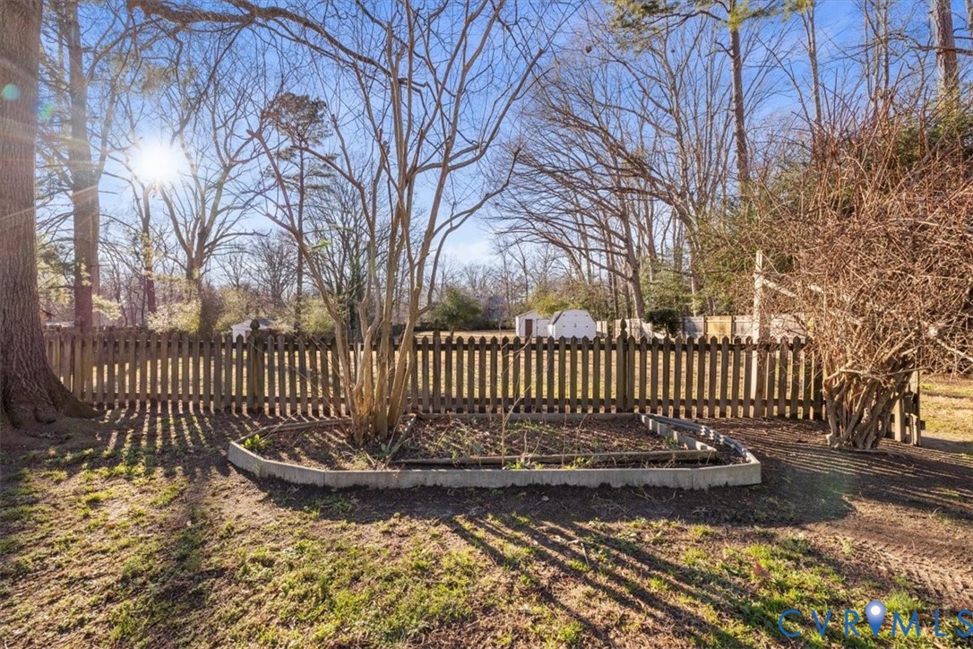 2224 Pocoshock Blvd