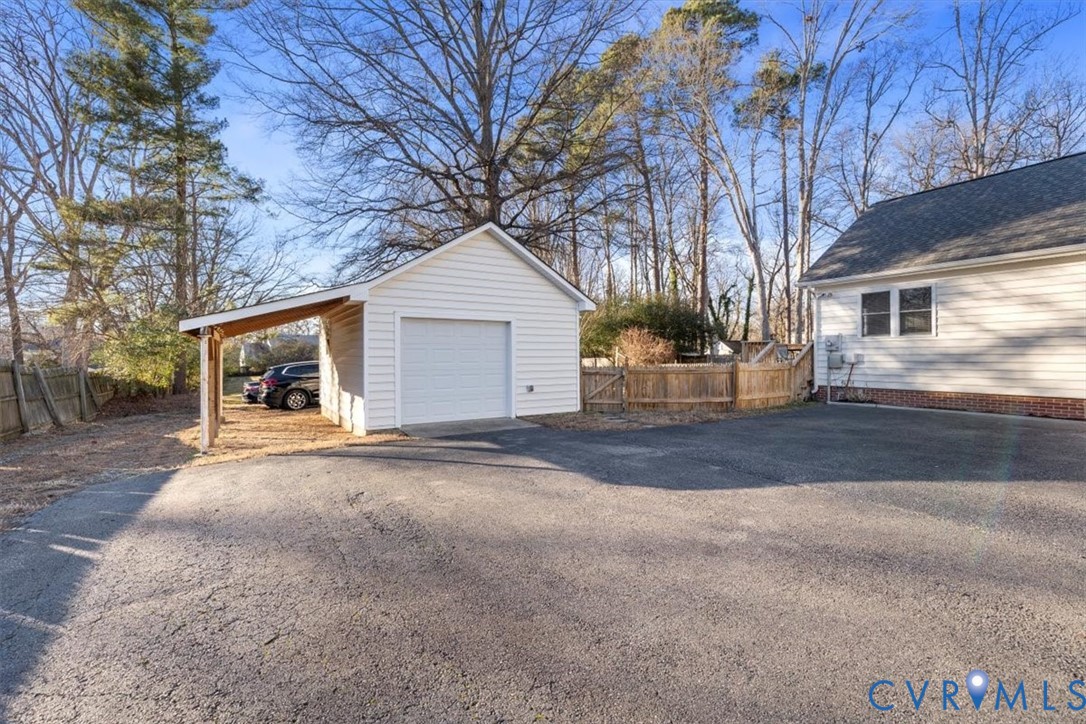 2224 Pocoshock Blvd