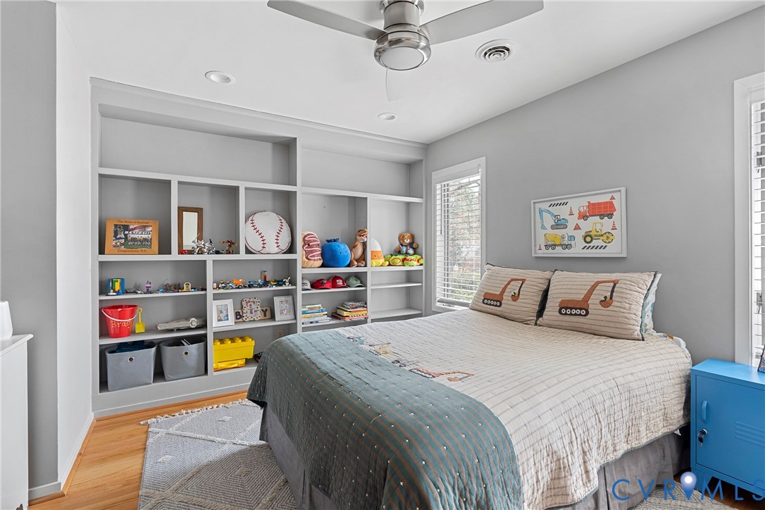 309 Cheswick Ln
