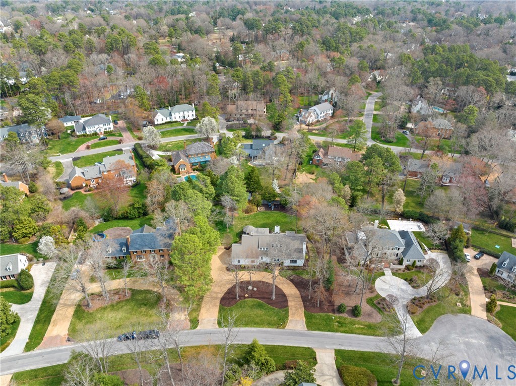 309 Cheswick Ln