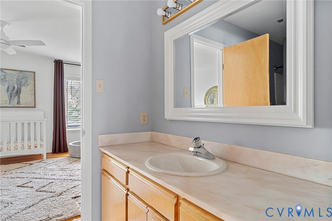 309 Cheswick Ln