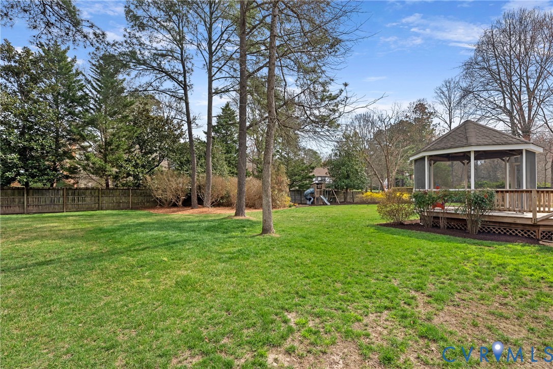 309 Cheswick Ln