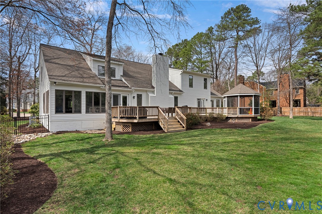 309 Cheswick Ln