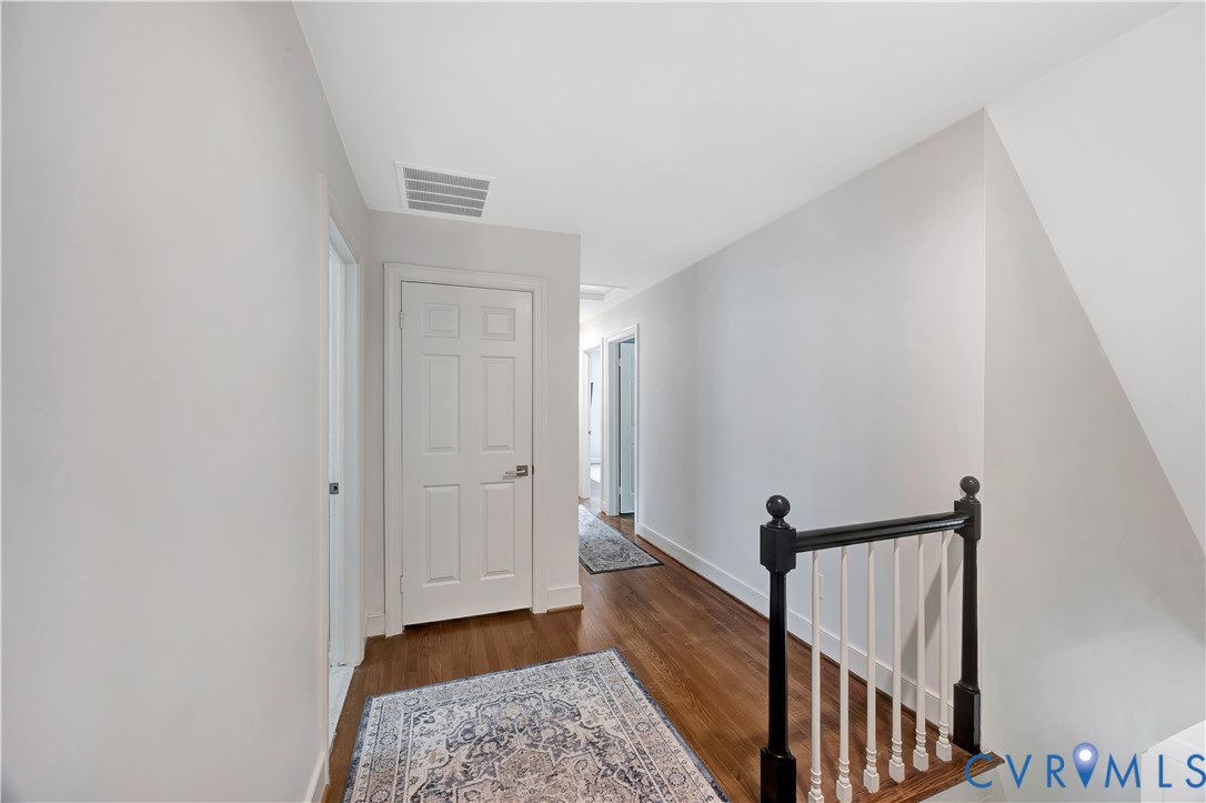 1605 Hearthglow Ln