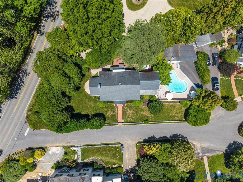 1 Kingsway Ct