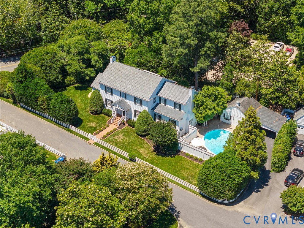 1 Kingsway Ct