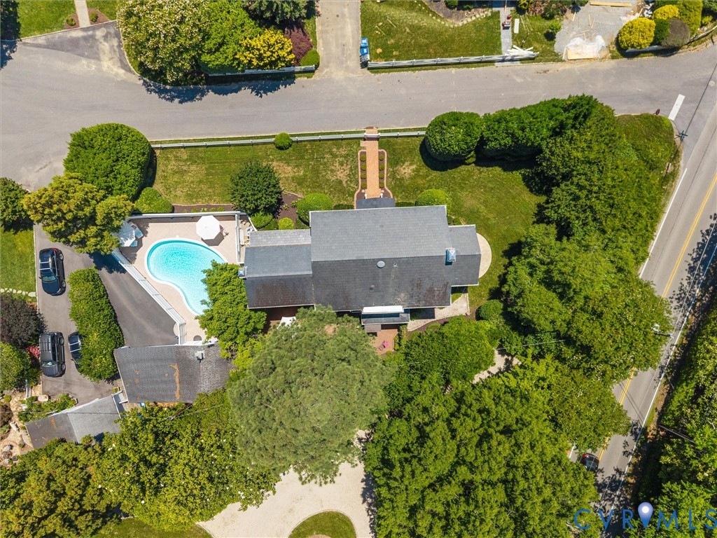 1 Kingsway Ct