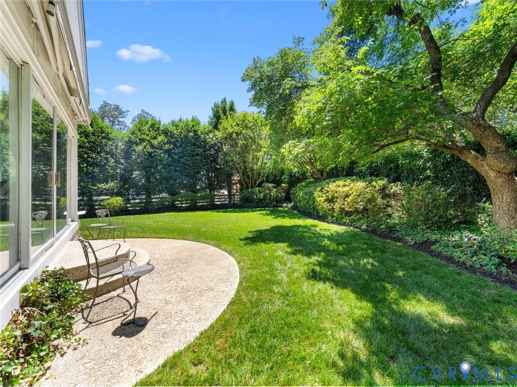 1 Kingsway Ct