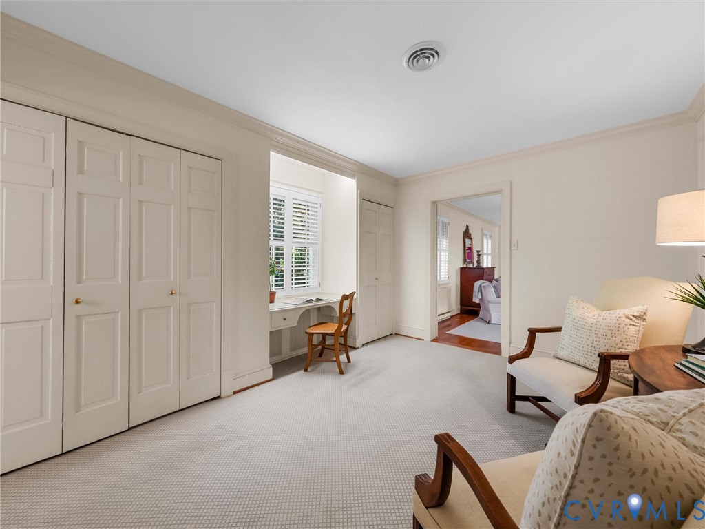 1 Kingsway Ct