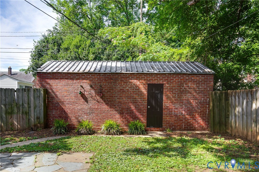 3205 Rueger St