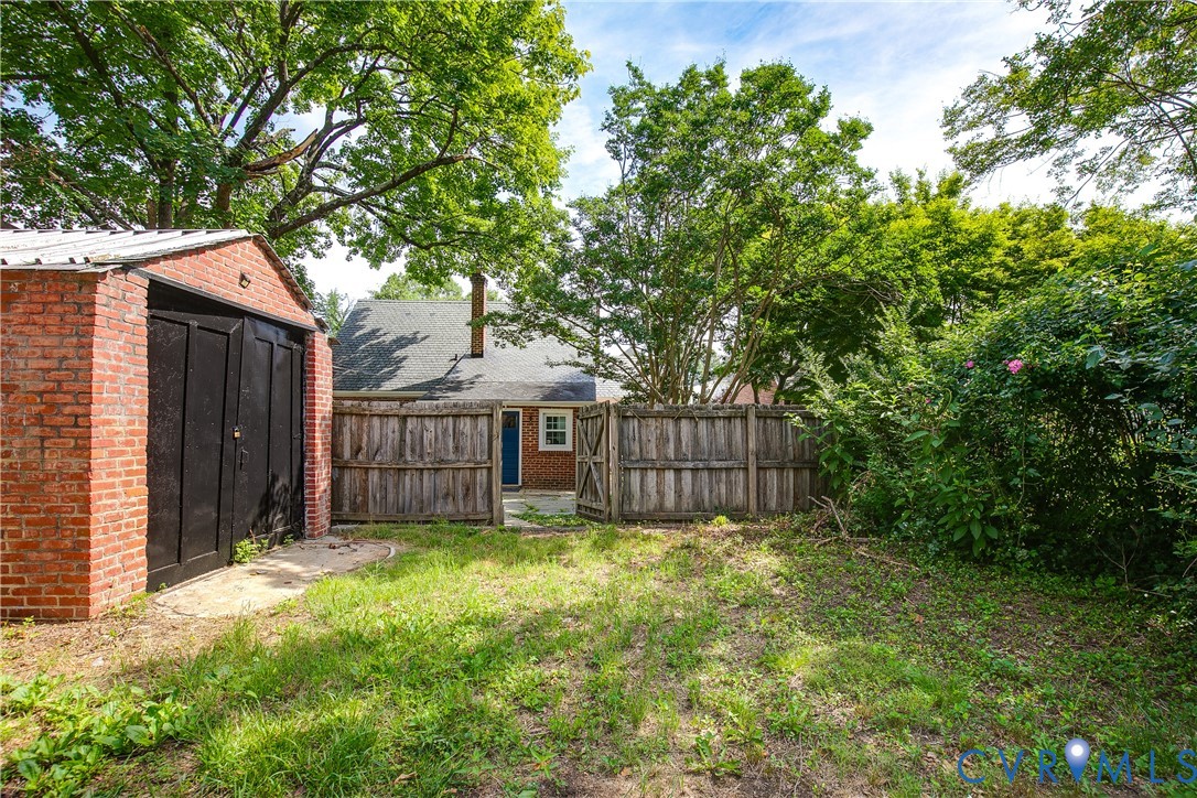 3205 Rueger St