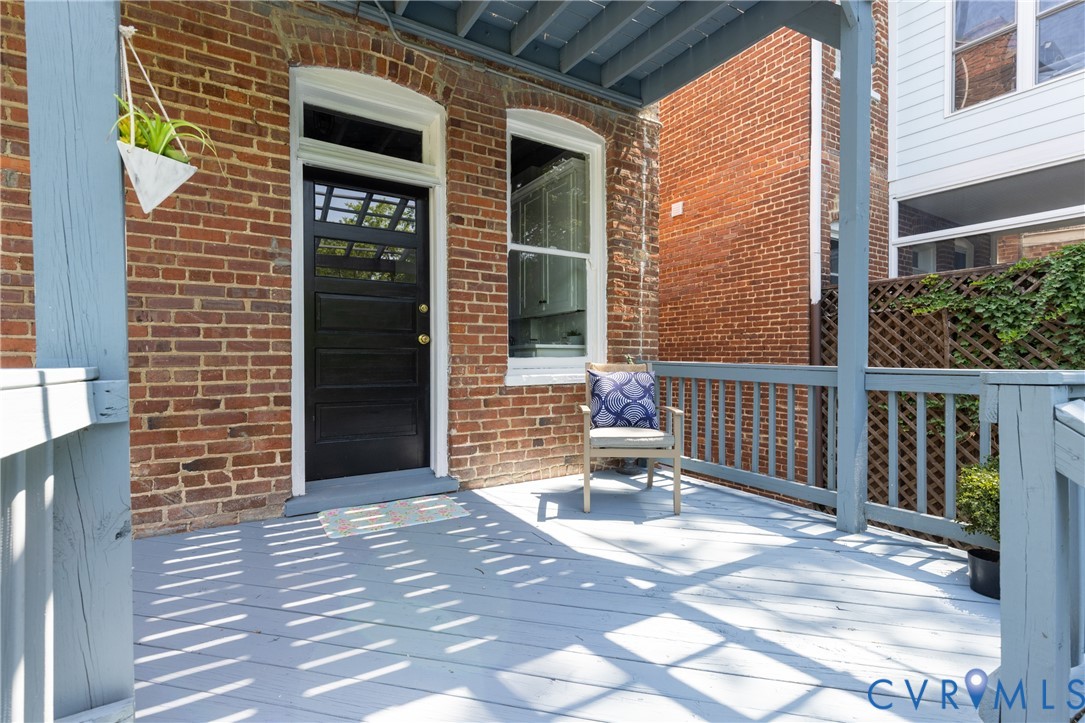 3135 Floyd Ave