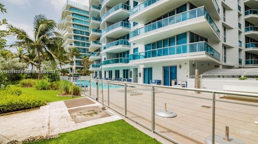 9401 Collins Ave # 1003