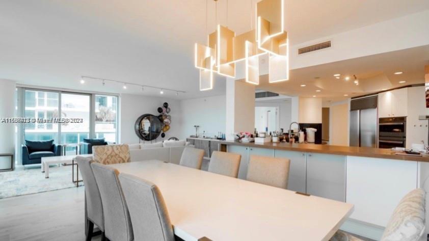 9401 Collins Ave # 1003
