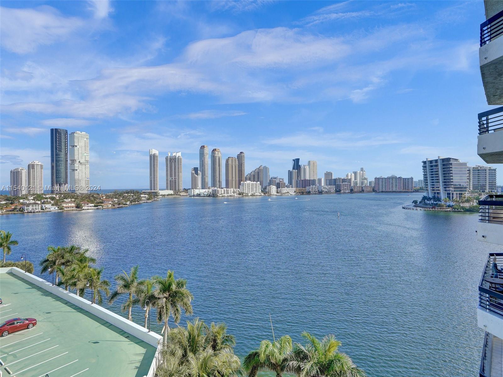 3530 Mystic Pointe Dr # 1014
