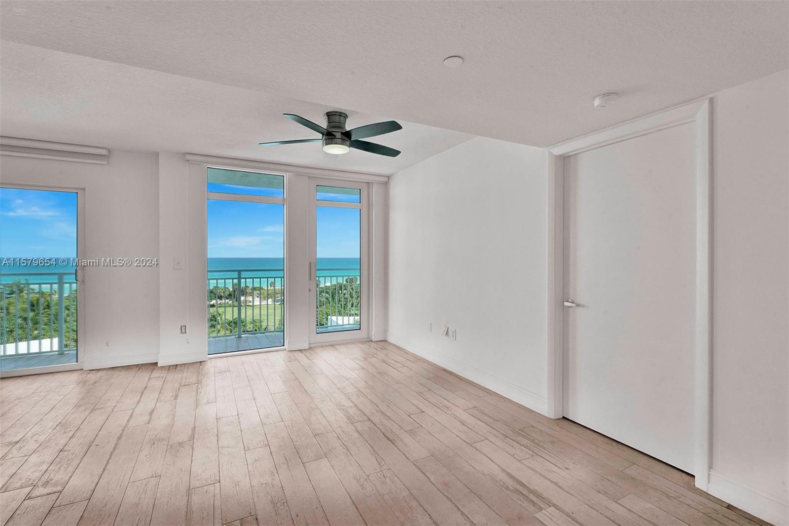 7600 E Collins Ave # 910