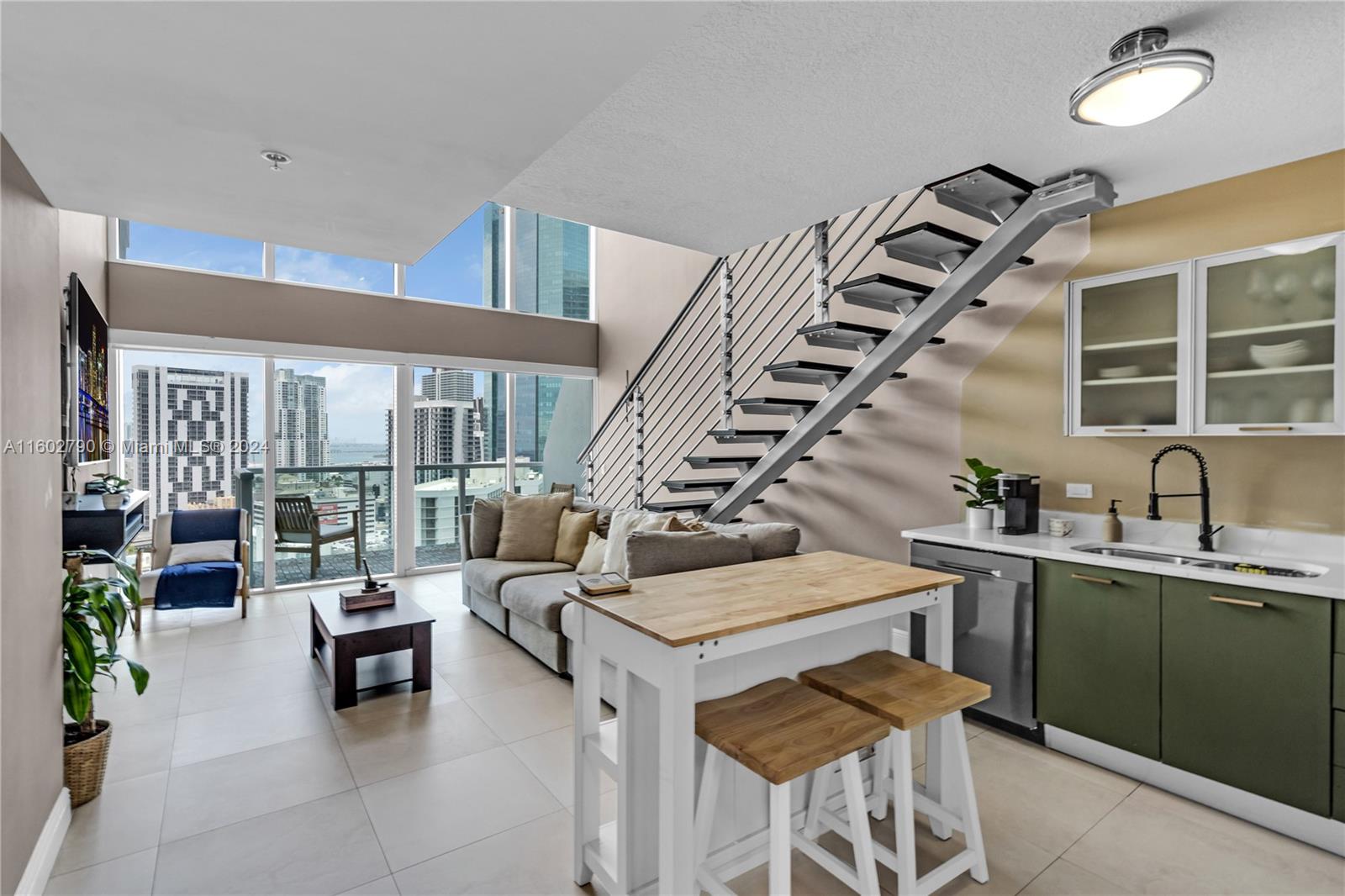 41 SE 5th St # 1703