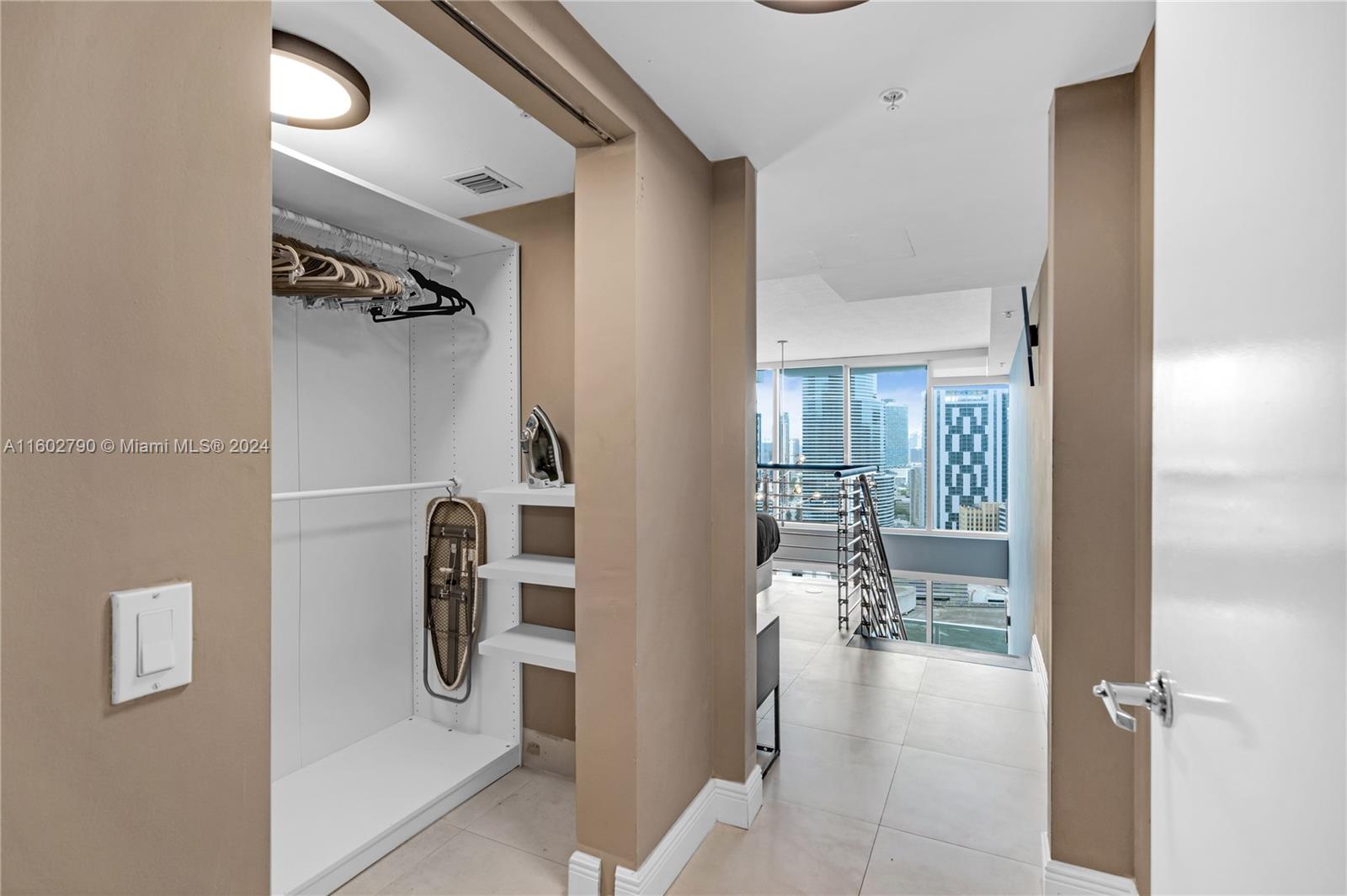 41 SE 5th St # 1703