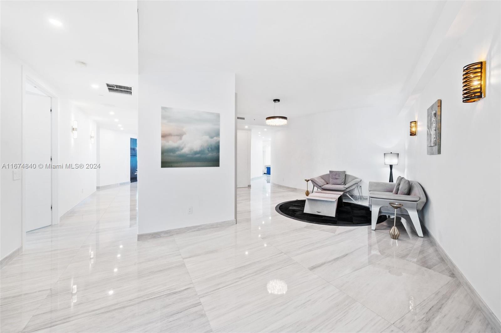18555 Collins Ave # 2105