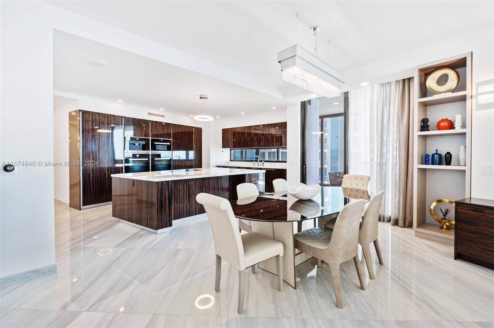 18555 Collins Ave # 2105