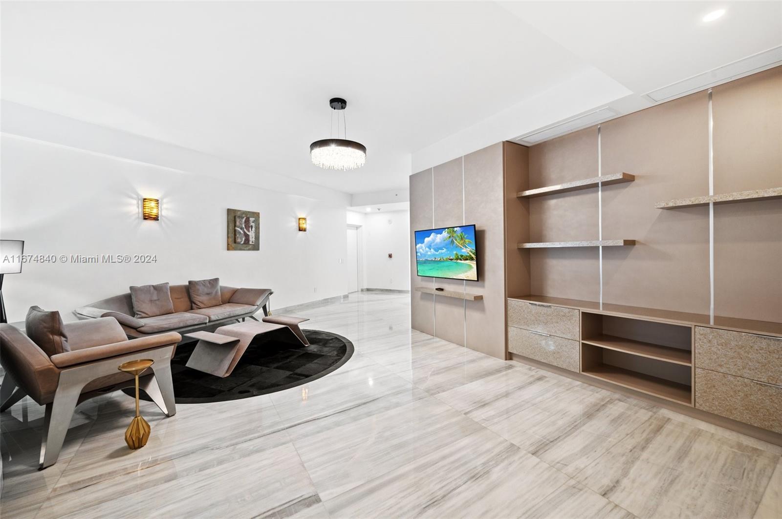 18555 Collins Ave # 2105