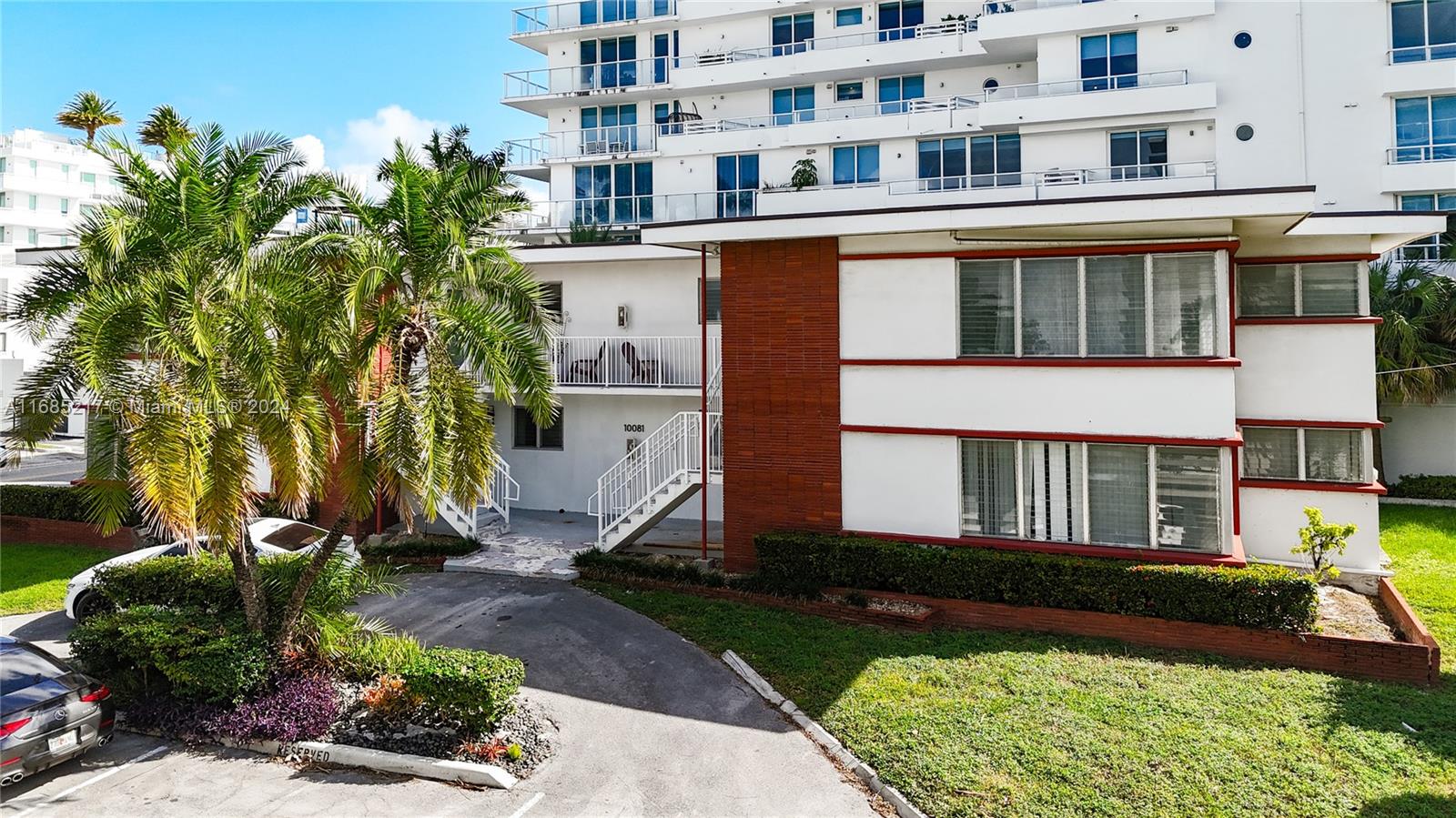 10081 W Bay Harbor Dr # 1