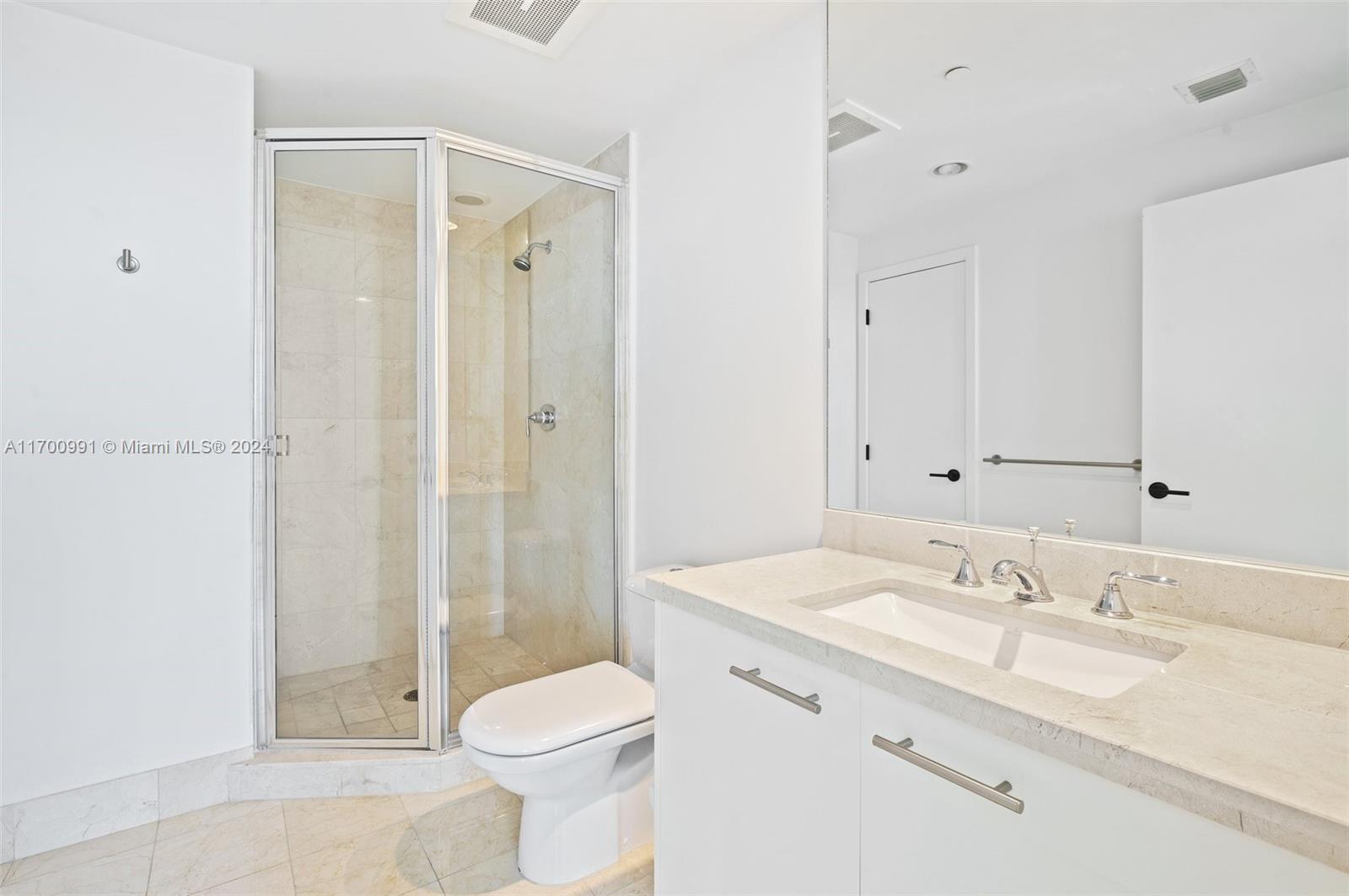 6799 Collins Ave Unit: CPH04
