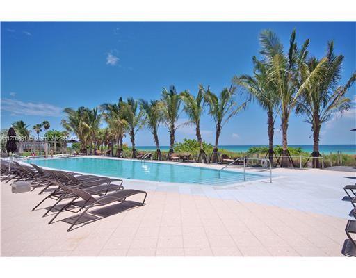 6799 Collins Ave Unit: CPH04