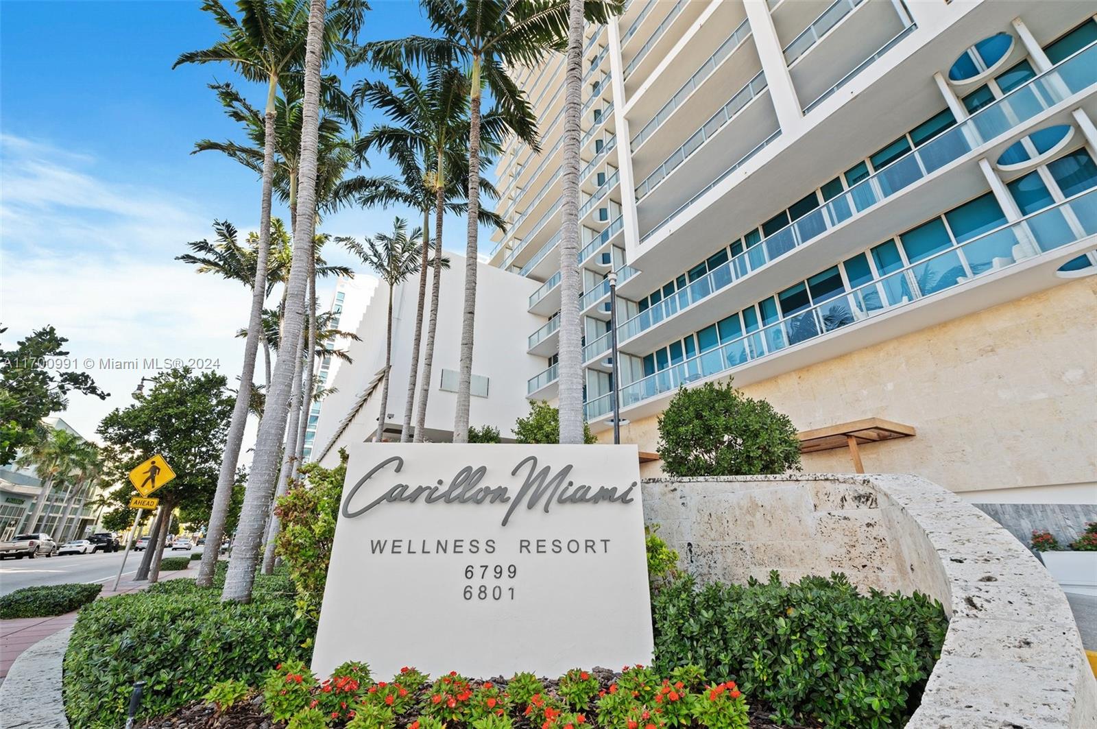 6799 Collins Ave Unit: CPH04