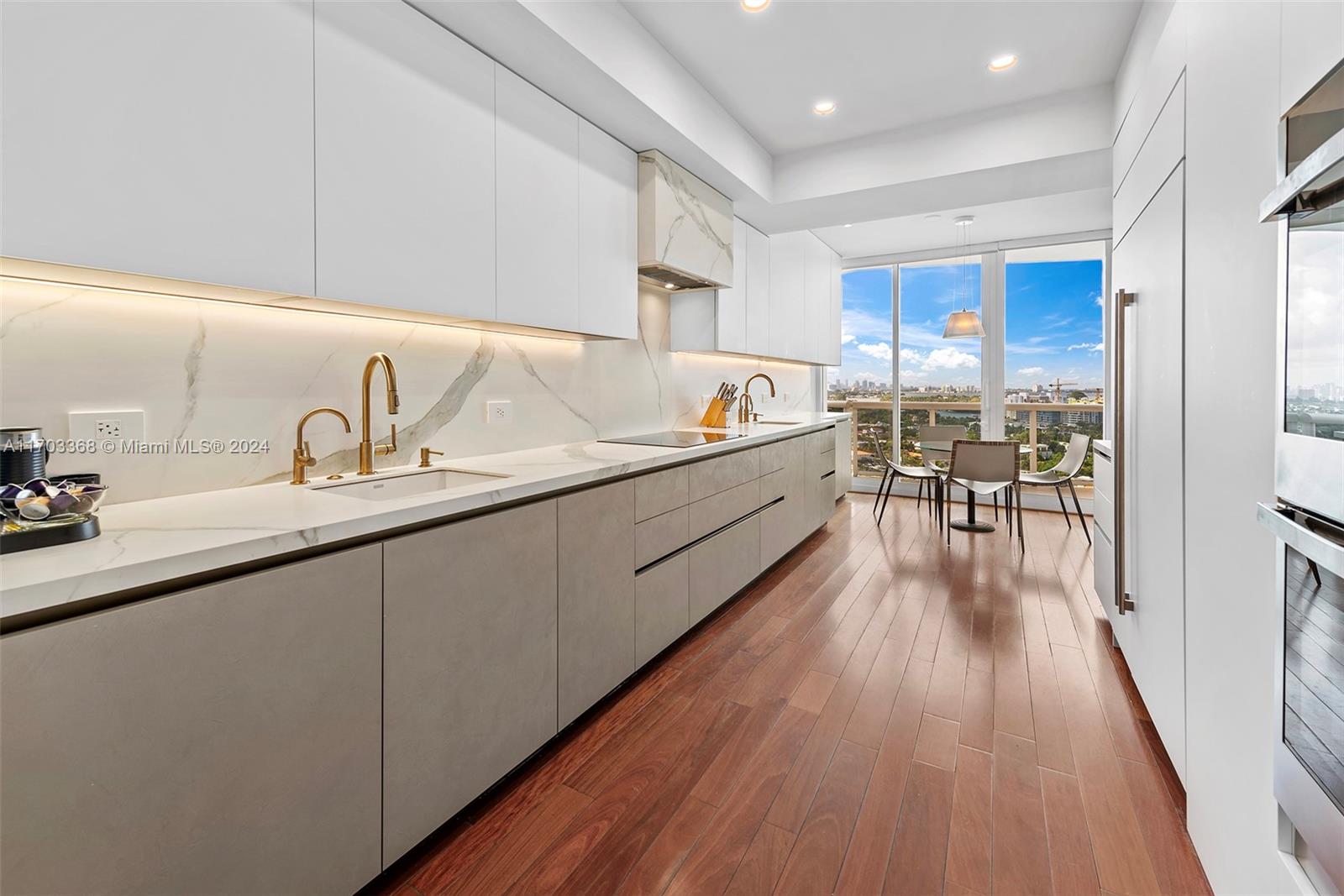 9601 Collins Ave # 1608