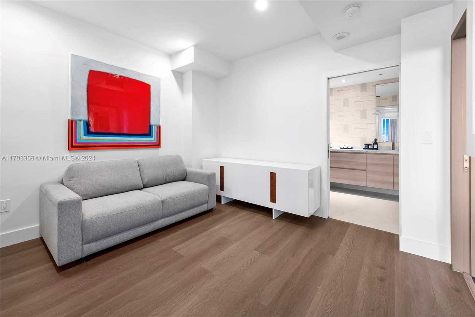 9601 Collins Ave # 1608