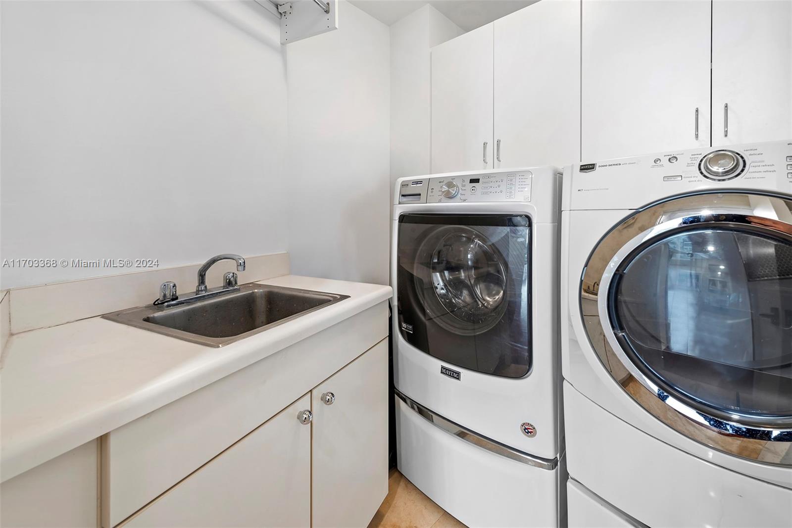 9601 Collins Ave # 1608
