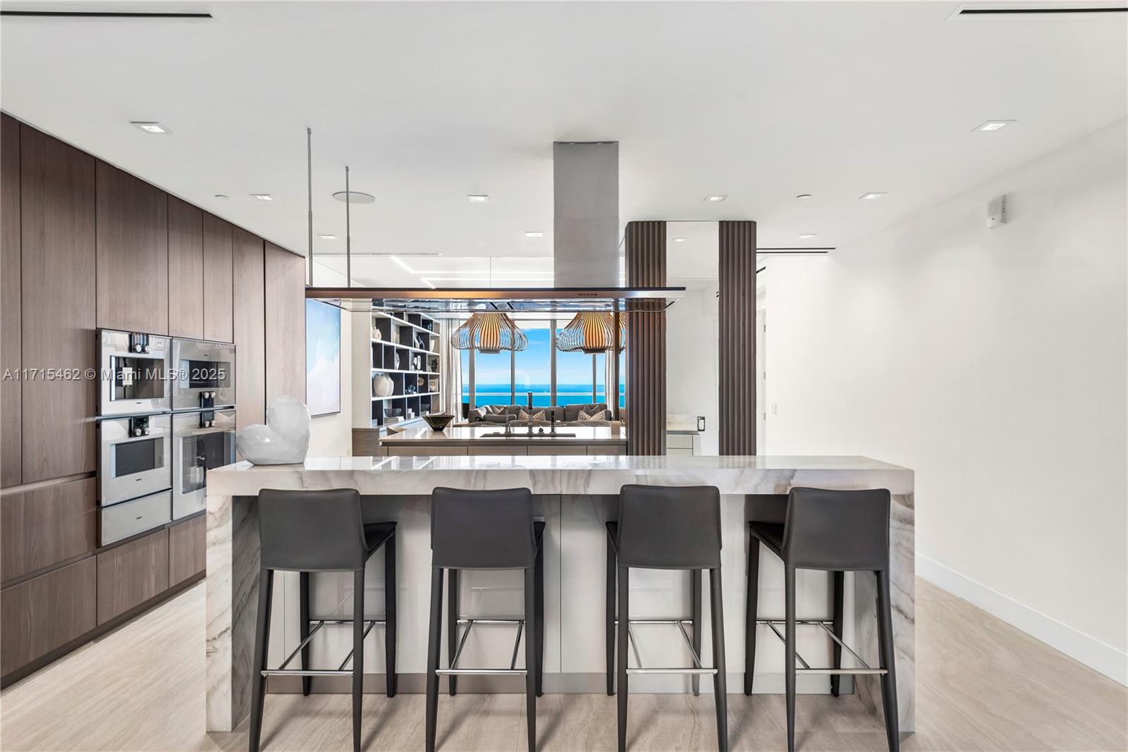 18501 Collins Ave # 3503