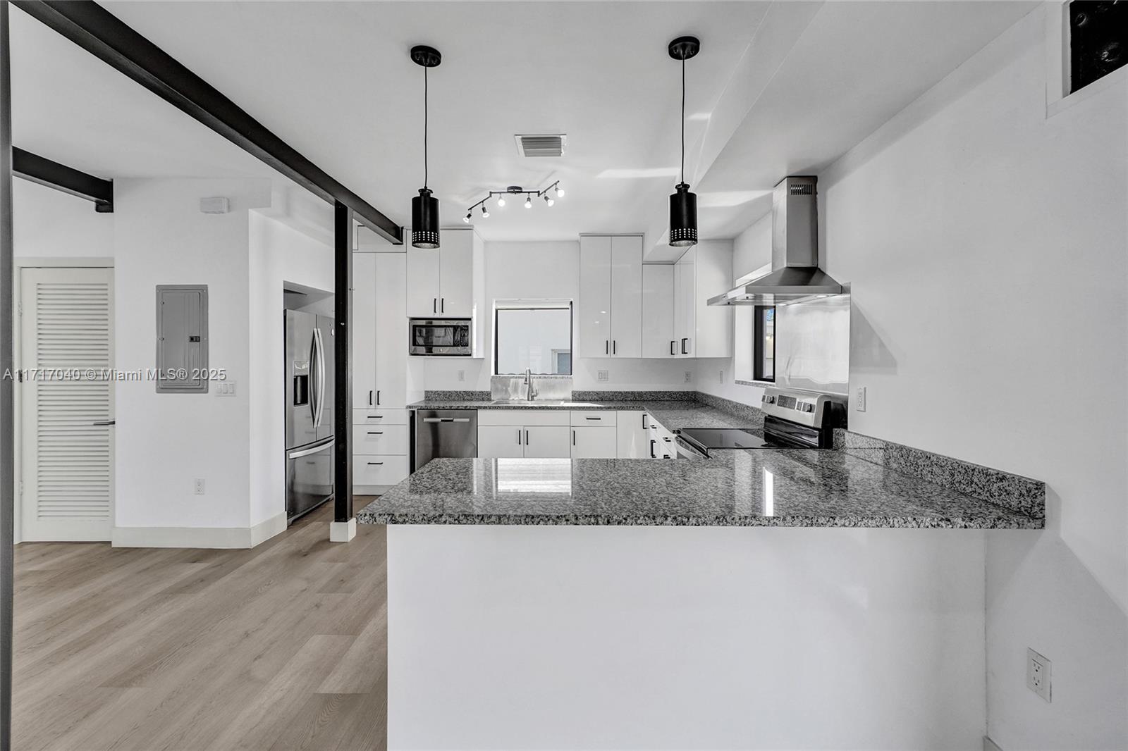 50 NW 24th Ave