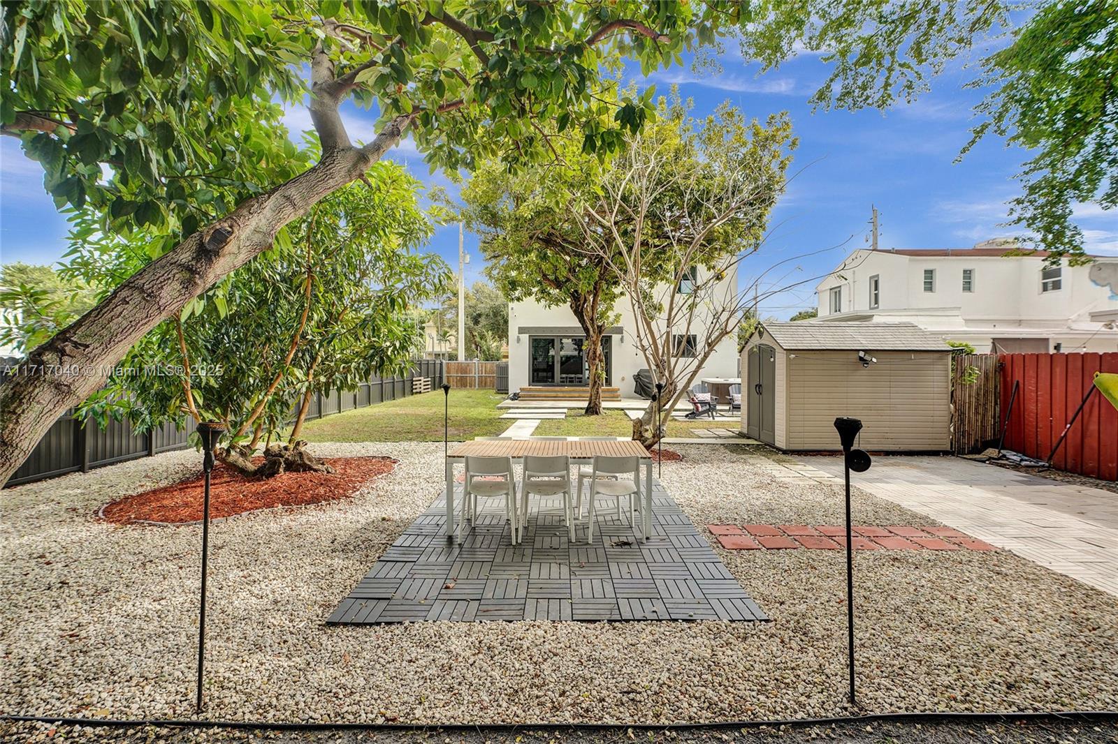 50 NW 24th Ave