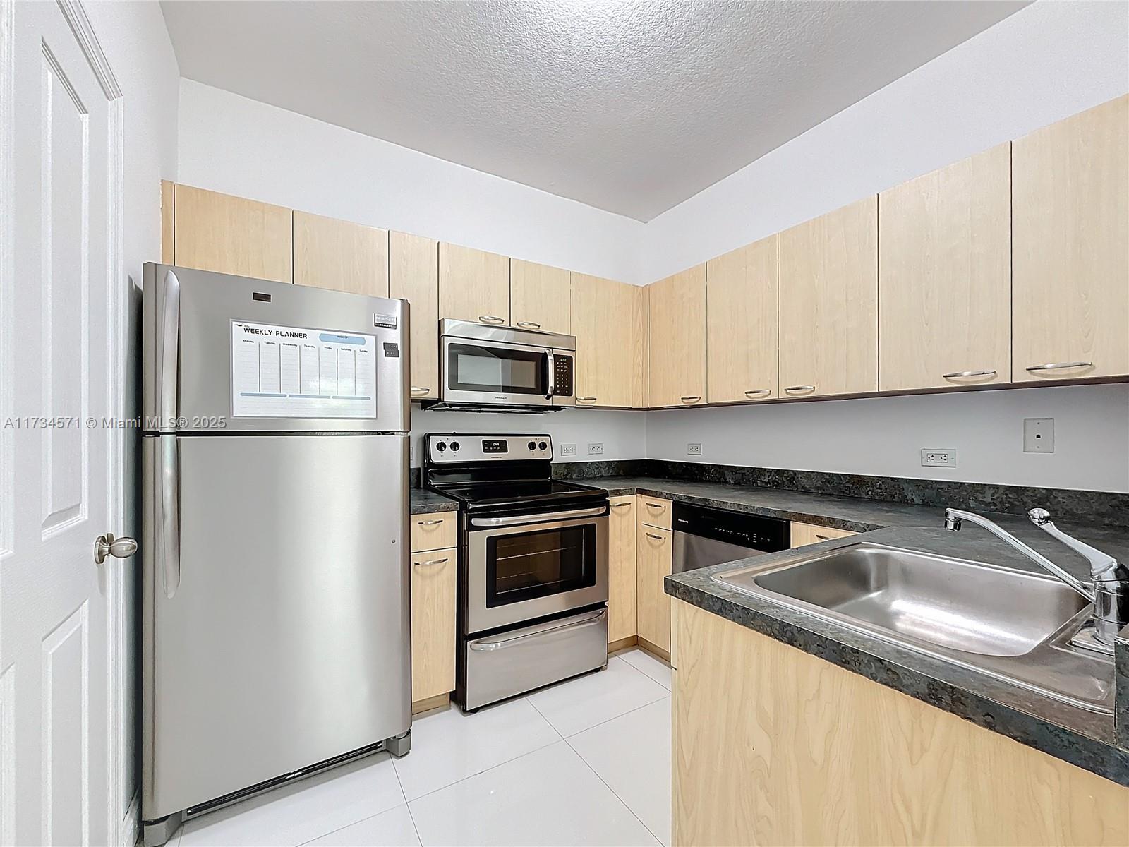 9172 Collins Ave # 414