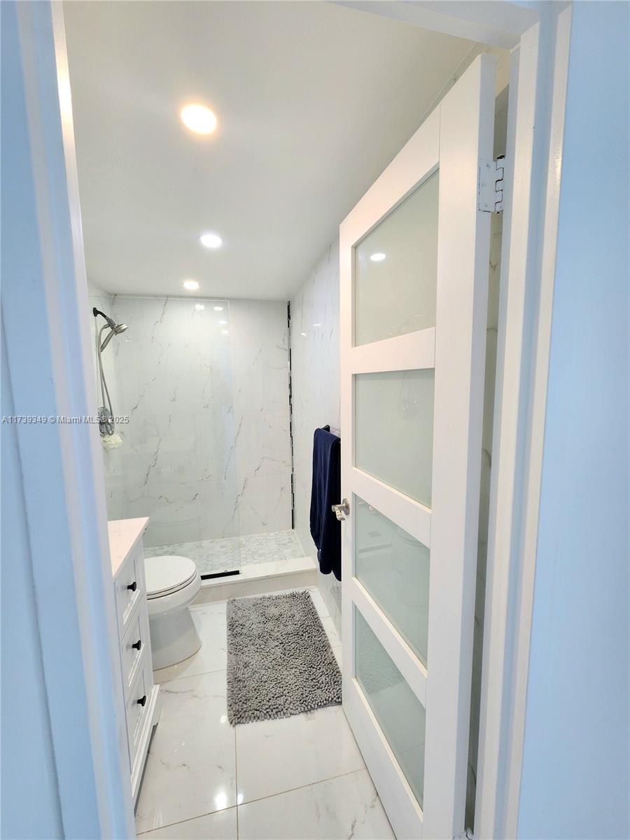 3725 S Ocean Dr # 1410